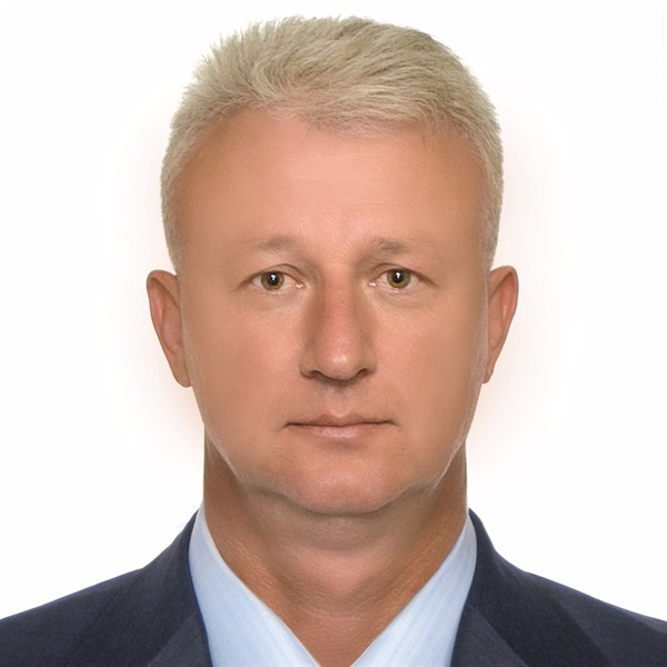 Максюта Олег Николаевич