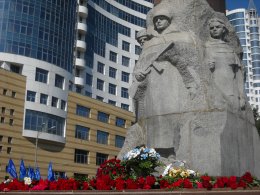 У Дніпропетровську вшанували пам’ять жертв Великої Вітчизняної війни